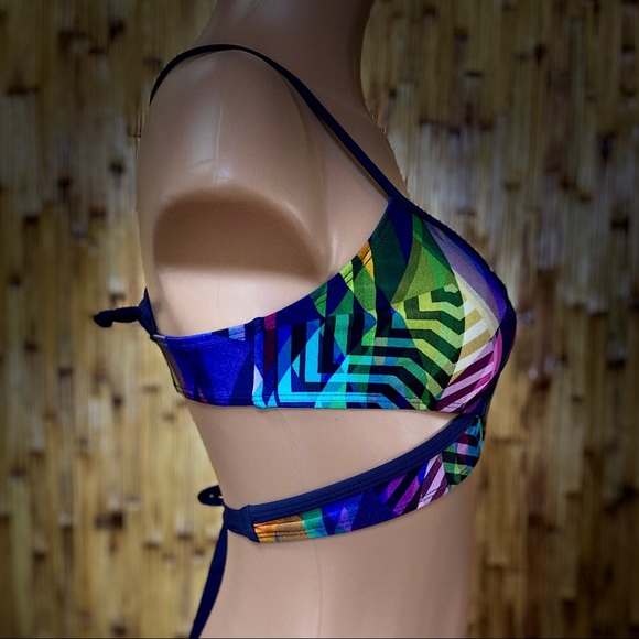 Wrap around bikini top - Picture 2 of 4